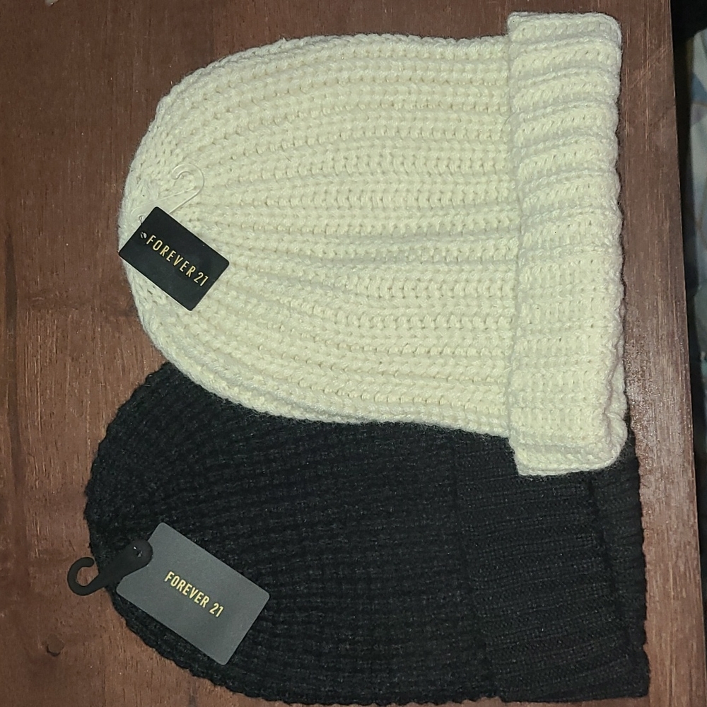 Set of two Beanies